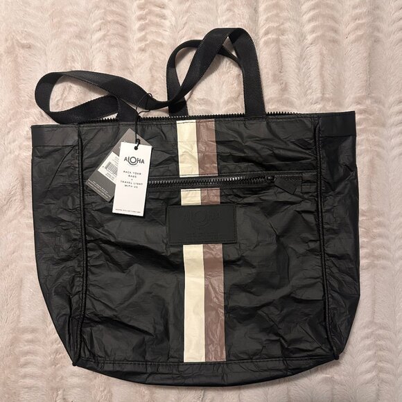 NWT Aloha Collection Go To Tote Le Voyageur Caffe on Black - Picture 3 of 6